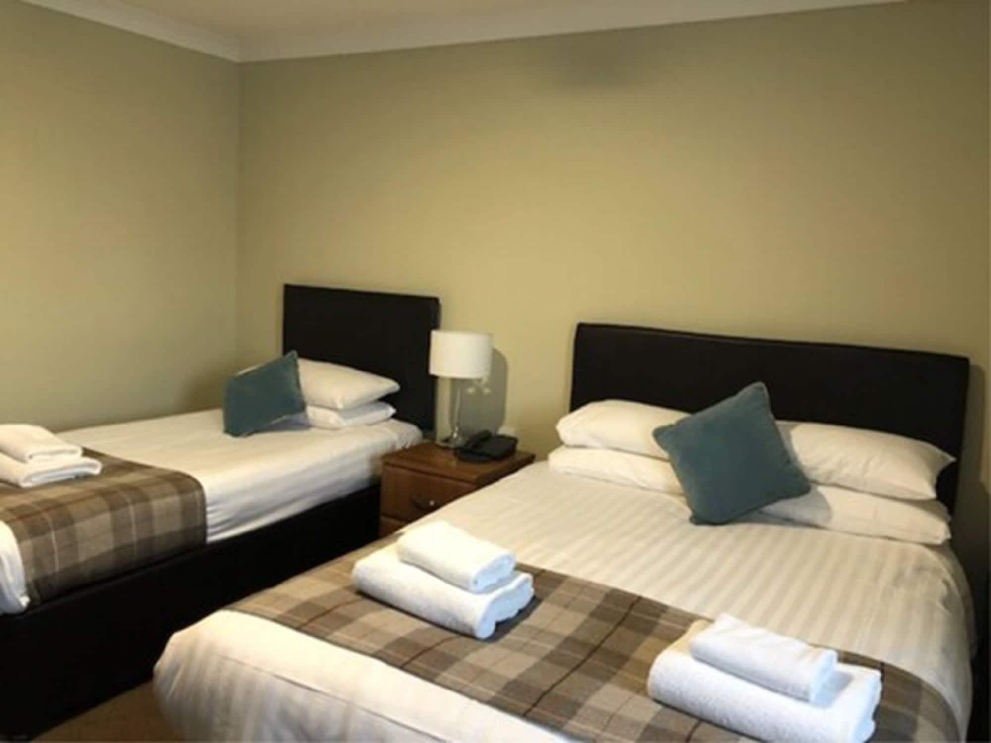 King Robert Hotel Стерлинг Экстерьер фото