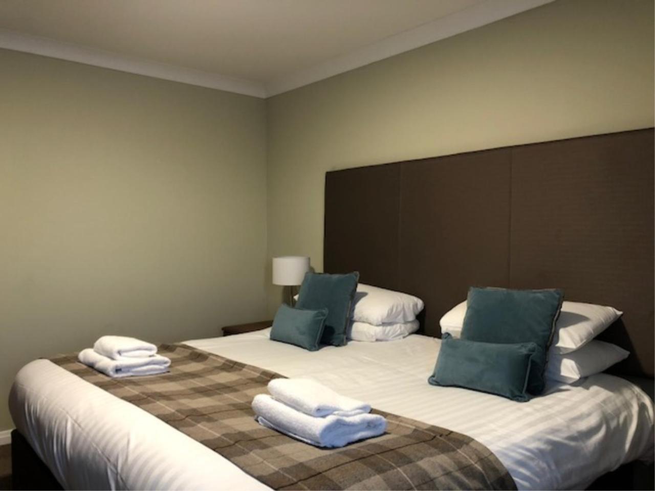 King Robert Hotel Стерлинг Экстерьер фото